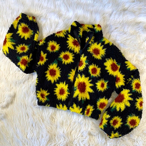 SHEIN Tops - Shein • Sunflower Print Teddy Jacket